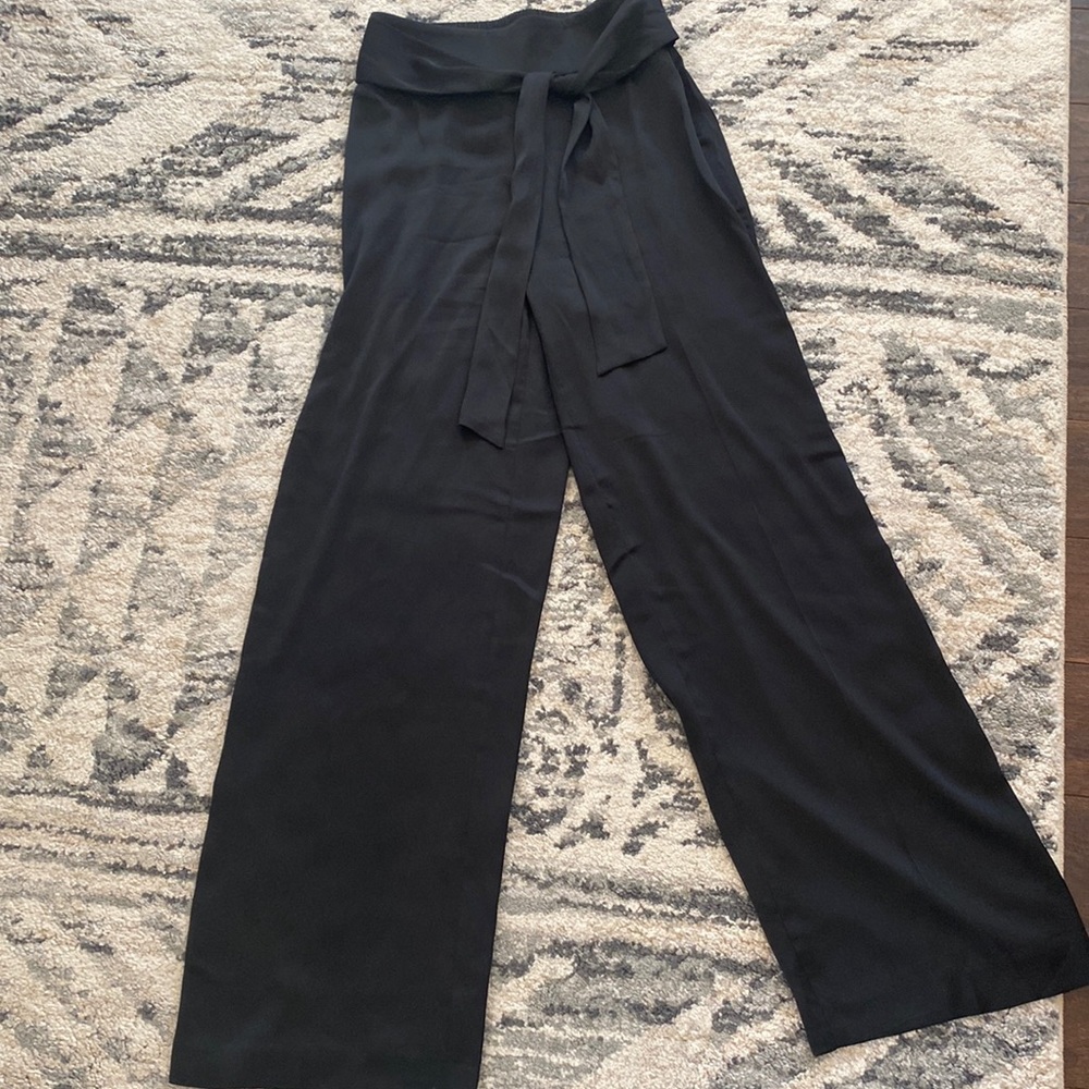 Black silk pants with belt. High waisted. Size S. Express.